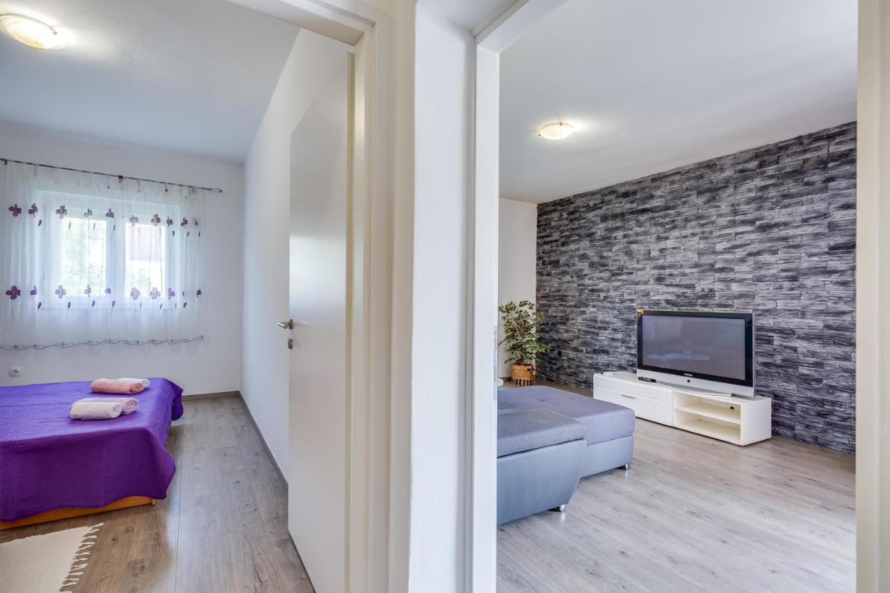 Apartment A & J Petrcane Esterno foto